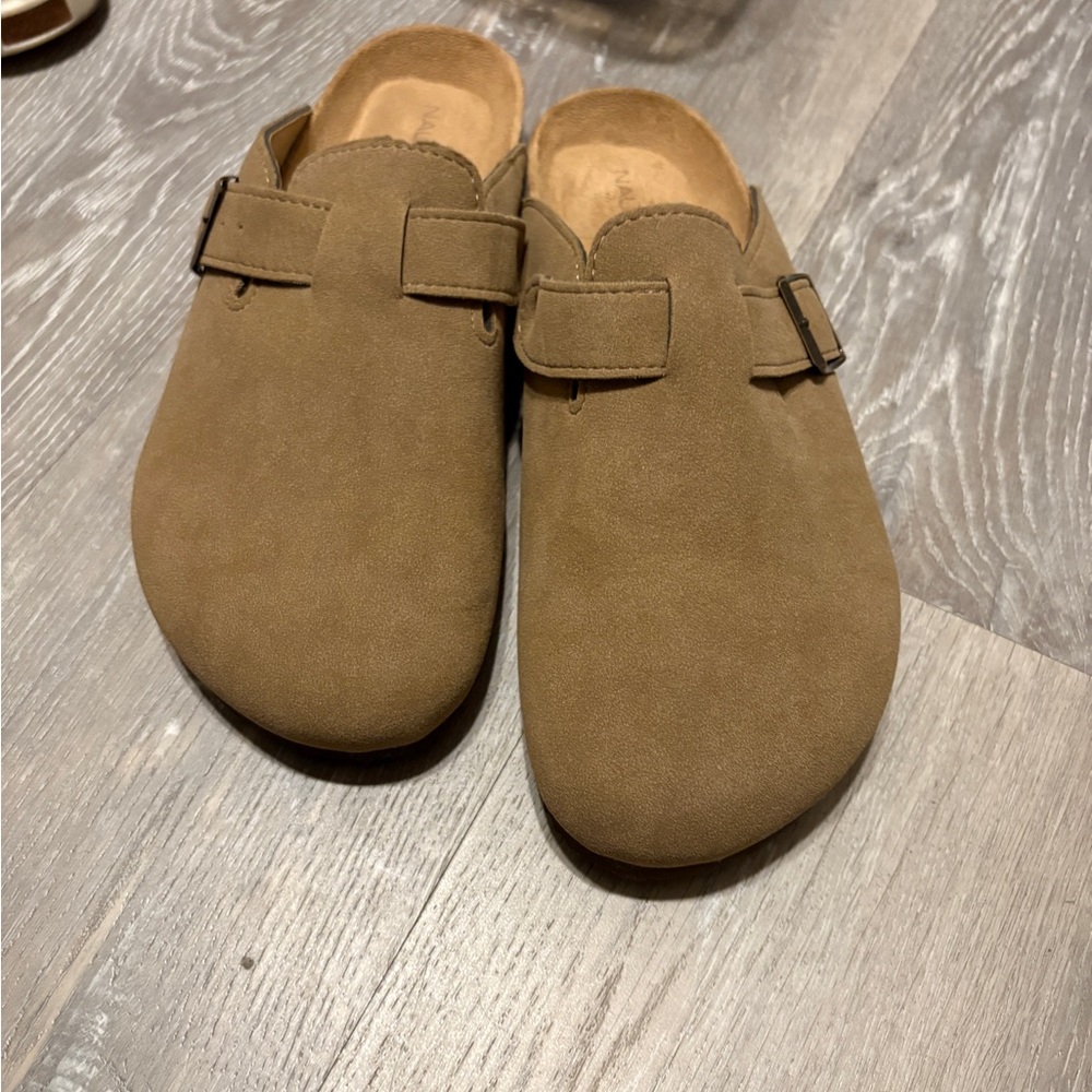 Clogs (Faux Birkenstocks) New Men Size 9